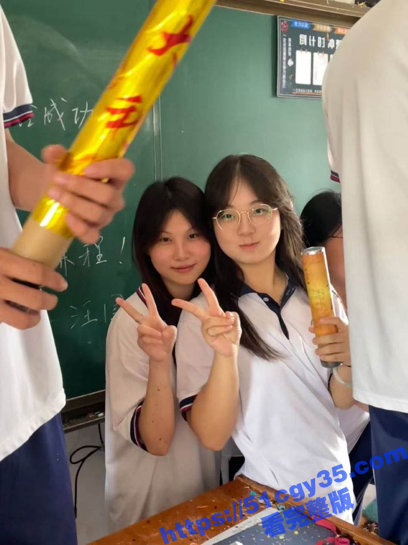 汕头城郊中学骚逼姚美玲性爱视频曝光 1