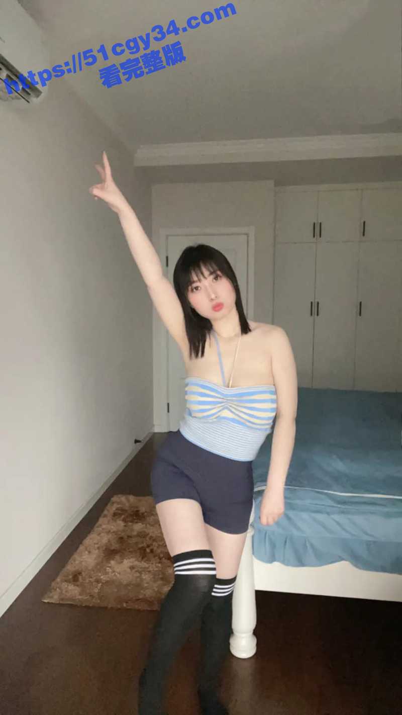 B站巨乳网红CC宝玉玉视频扒衣闪现露点（5）
