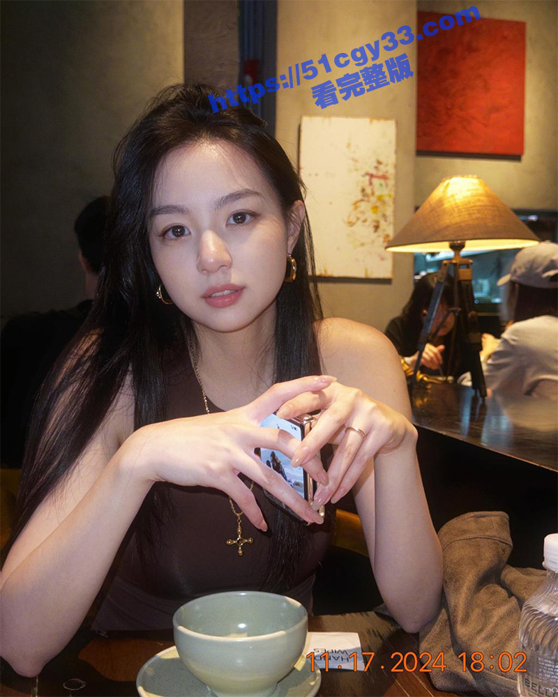IG 26w粉丝网红 Helen何美仪和金主约炮视频流出 拷贝 4