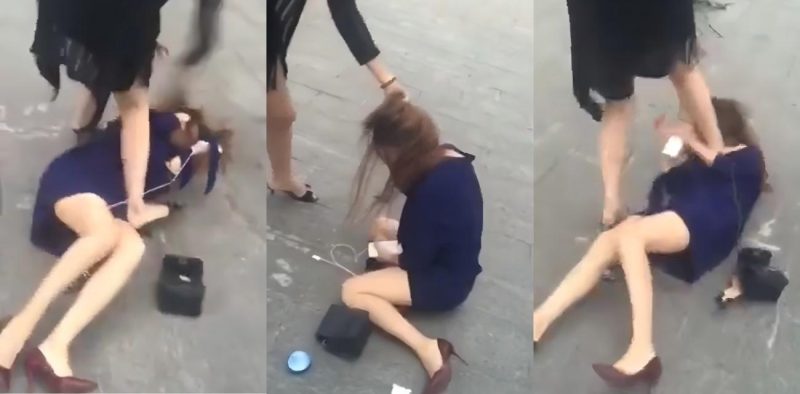 淫骚小三踢到铁板 遭彪悍原配当街暴揍 按头贴地疯狂猛踹 招式狠辣直击面门令人乍舌！-51吃瓜网